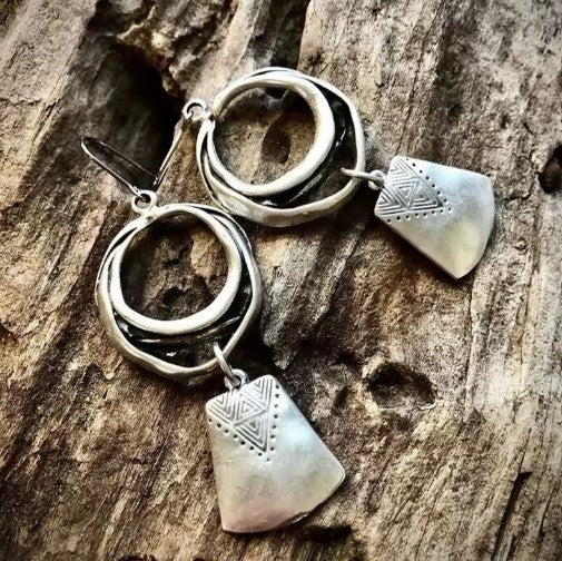 Layla™ | Vintage Silver Hanging Square Dangle Earrings