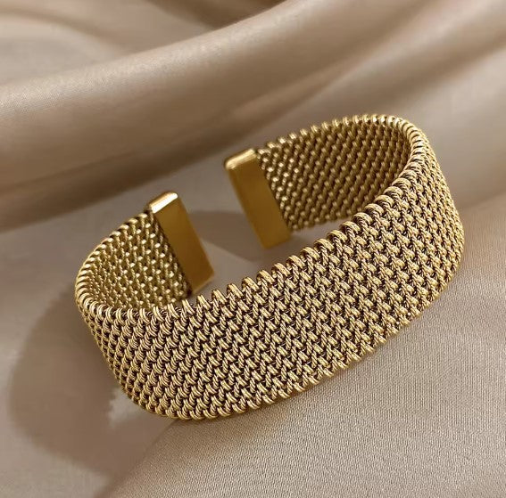Scarlett™ | Vintage Braided Mesh Open Bracelet
