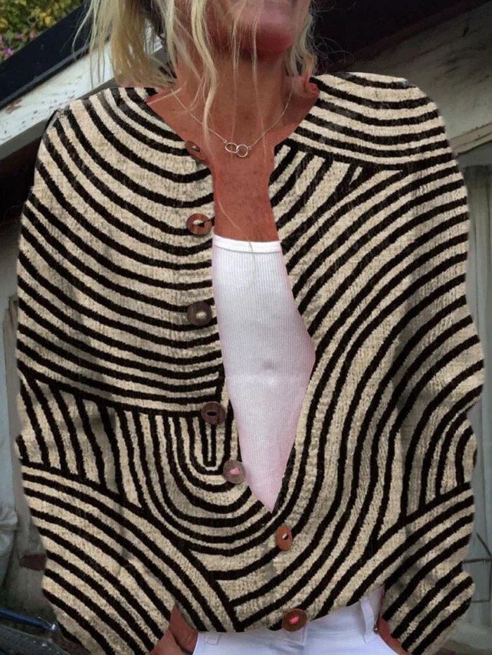 Ingrid – Retro Drawn Line Pattern Print Buttoned Cardigan Sweater