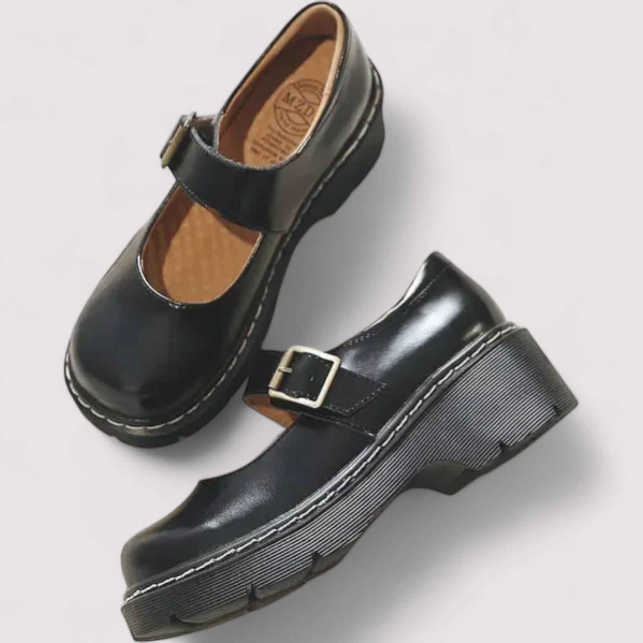 Lea | Elegant and versatile sandals for any occasion