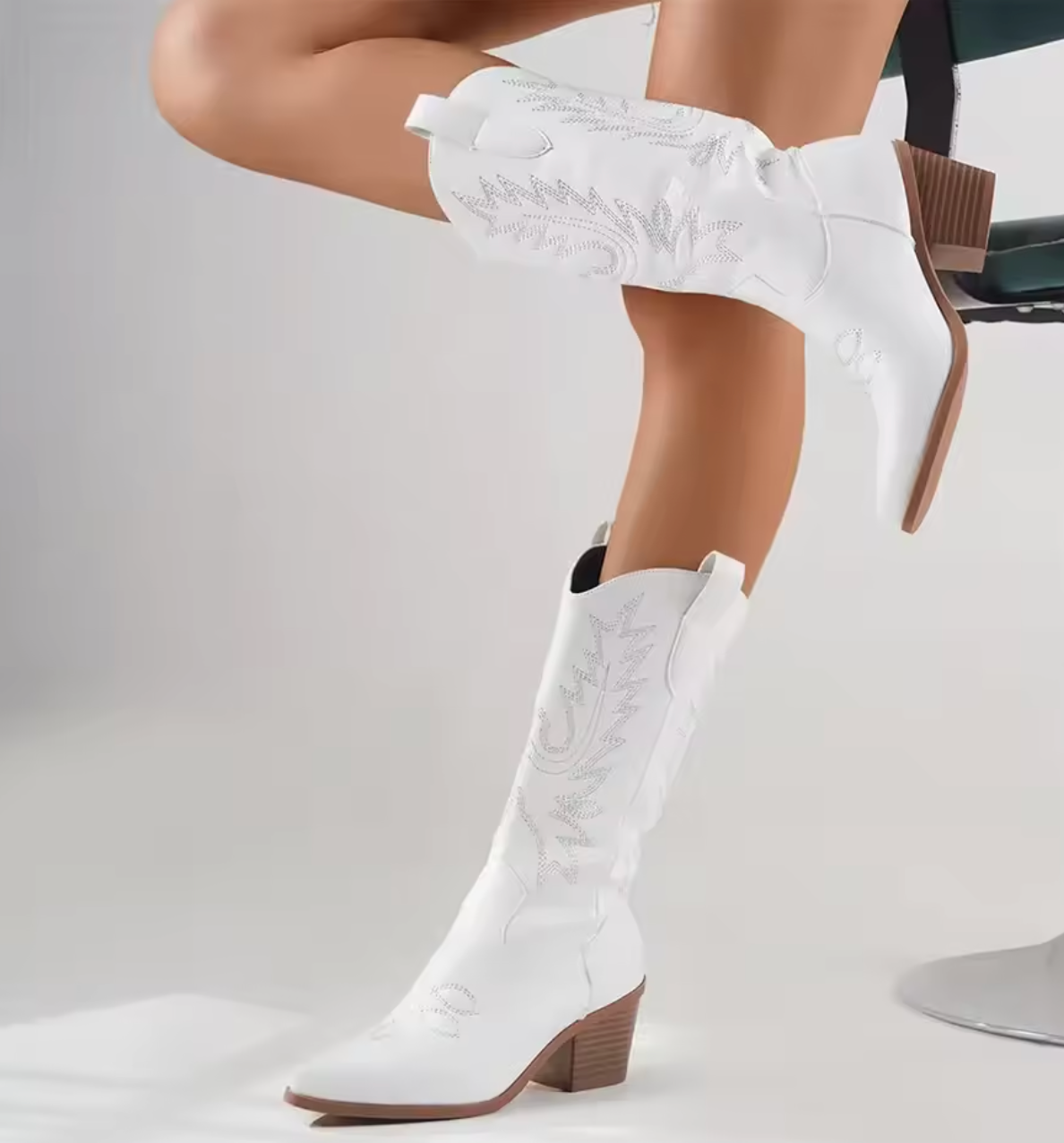 Montero: a perfect blend of country style, everyday comfort, and modern elegance.