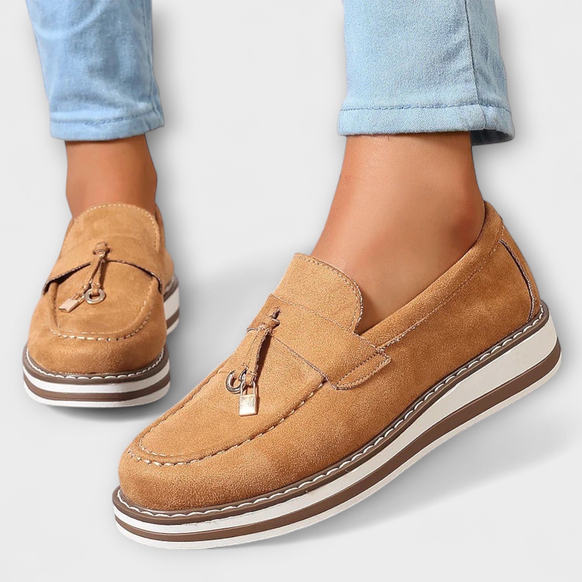 Everly & Rose – Casual Shoes with Round Toe for a Modern and Comfortable Style