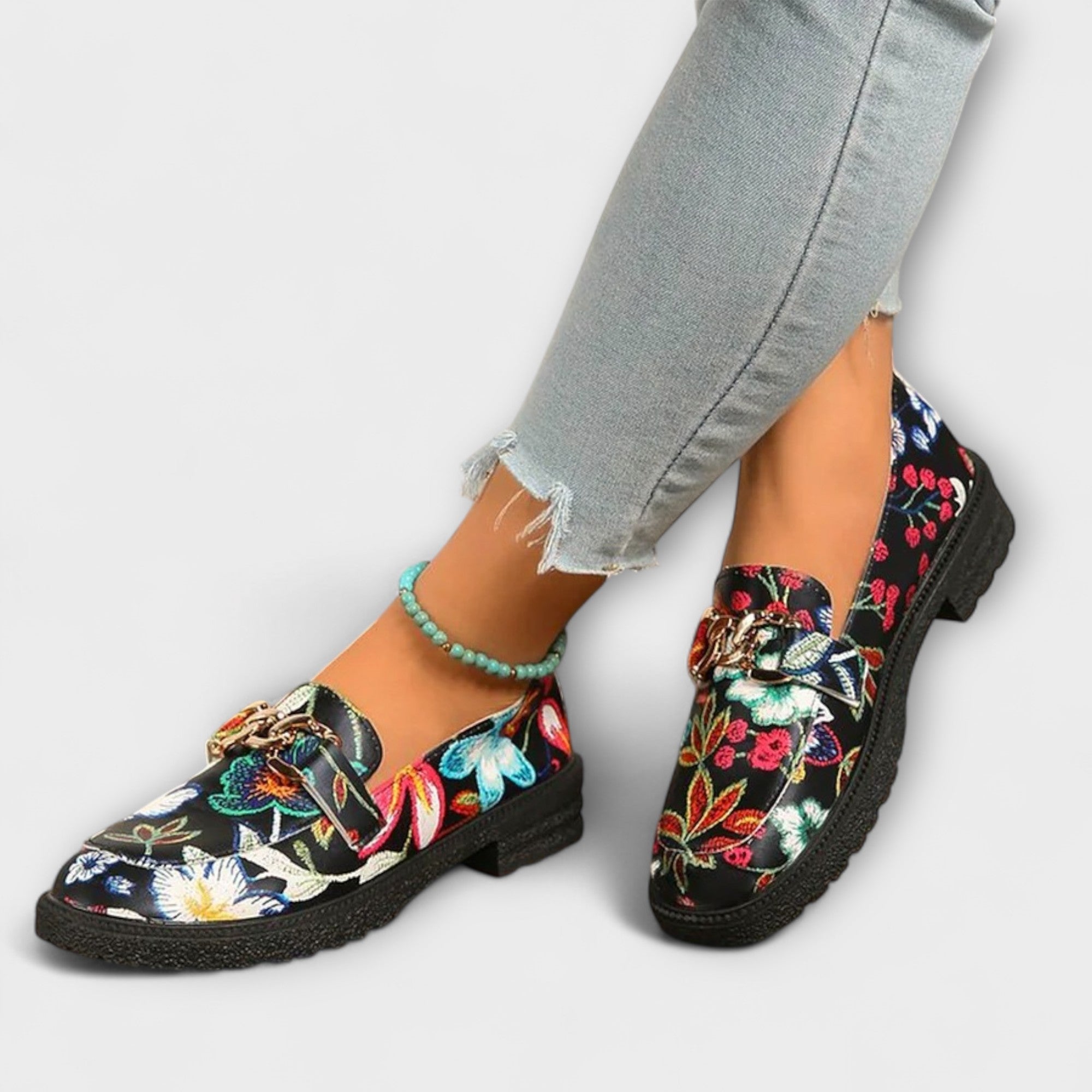Everly & Rose – Elegant Multicolored Loafers with a Charming Floral Pattern