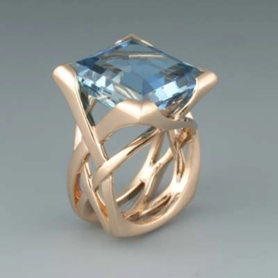 Alice™ | Vintage Rose Gold Blue Zirconia Ring